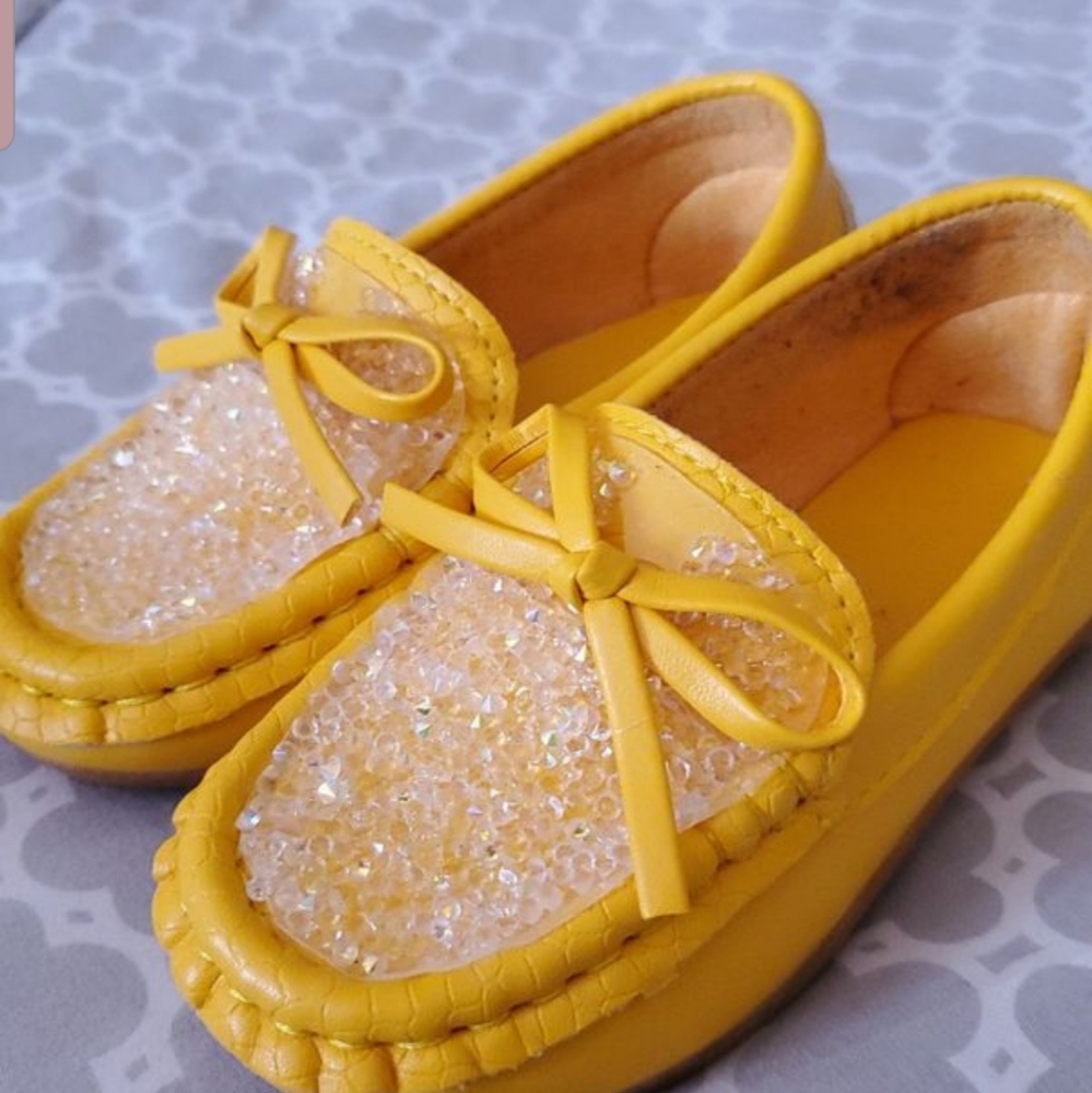 Dress shoes